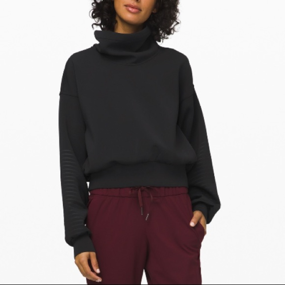 ** SOLD ** Lululemon Full Flourish Pullover